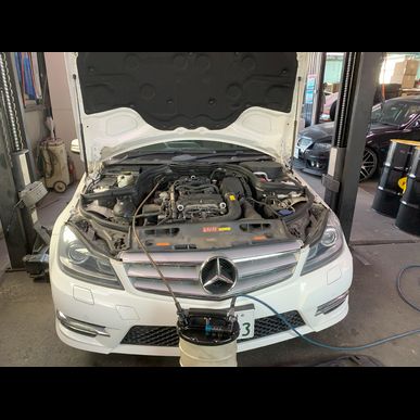 ベンツW２０４水漏れ修理